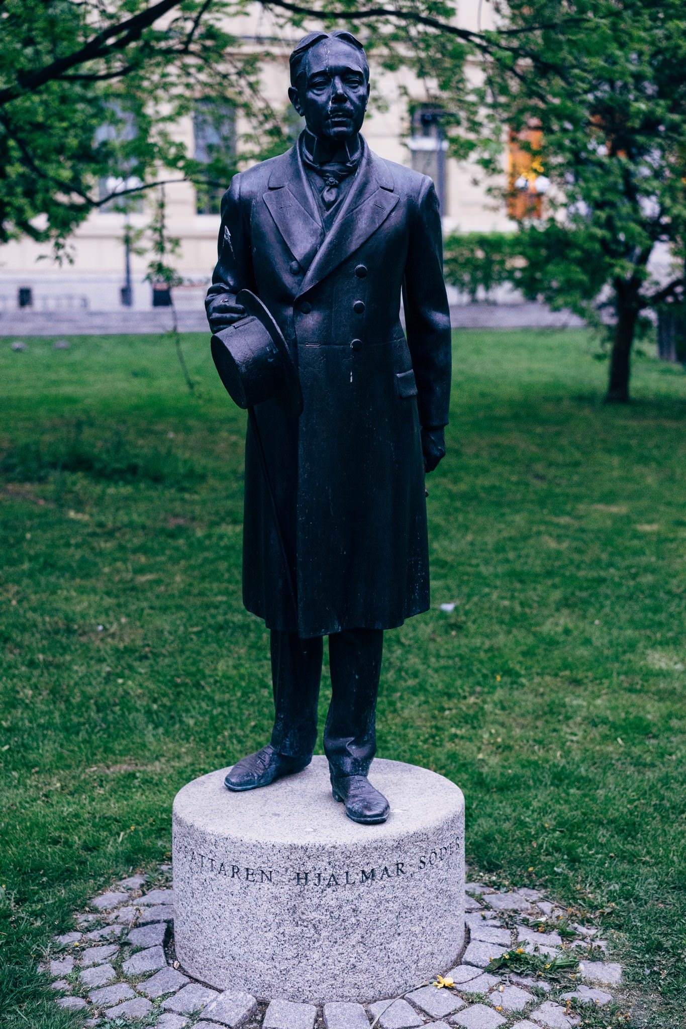 Statue of Hjalmar Söderberg in Stockholm.